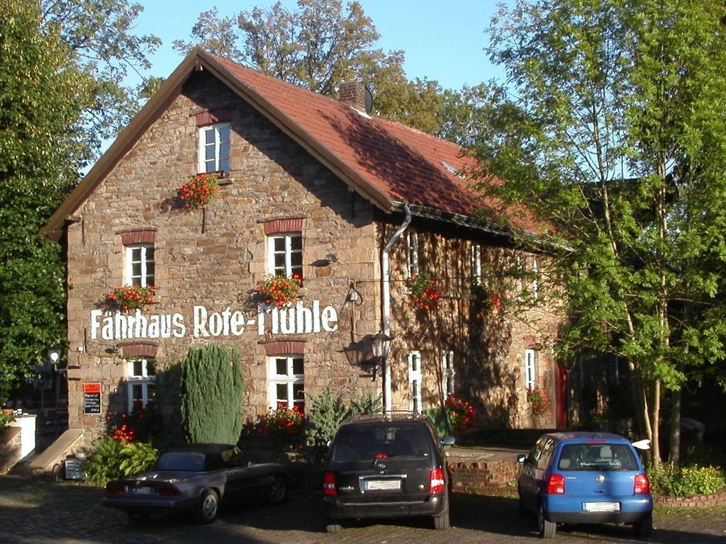 1024px Fhrhaus Rote Mhle